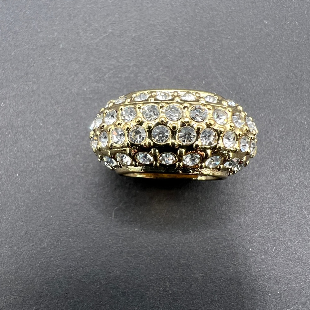 Godiva Wide Pave’ Crystal Dome Ring Gold Tone Band Size 5 (see sizing note)